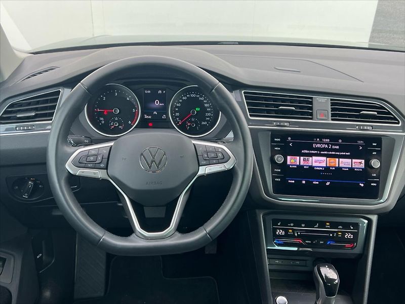 Volkswagen Tiguan 2,0 TDi 110kW 7DSG LIFE - fotka 15 z 27