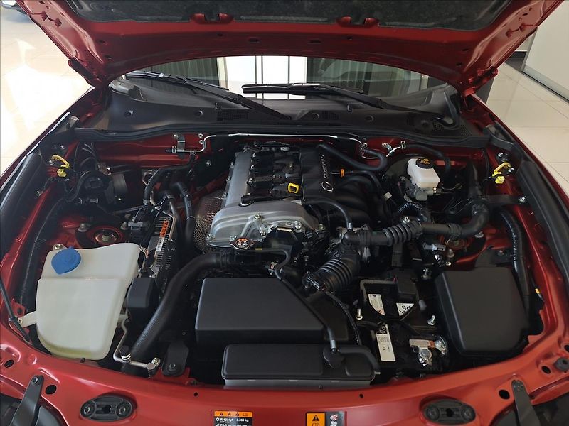 Mazda MX-5 (2026) 1.5 2ST G 132k 6MT RWD Homura - fotka 9 z 10