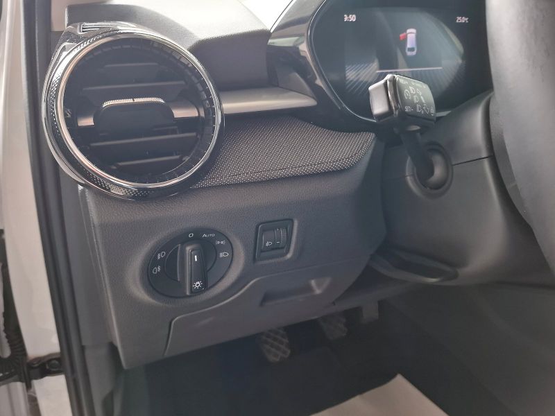 Škoda Fabia (2025) SELECTION TS 70/1.0 M5F - fotka 11 z 29