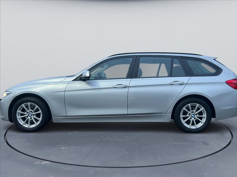 BMW Řada 3 320d Automat 140kw - fotka 5 z 19