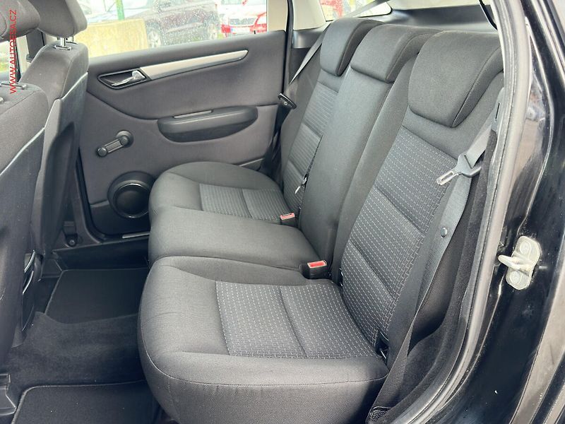 Mercedes-Benz Třídy B (2011) 2.0d, ČR - fotka 10 z 16
