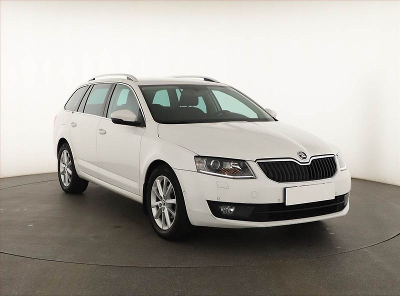 Škoda Octavia (2014) 2.0 TDI, Automat, Xenony - fotografie inzerátu