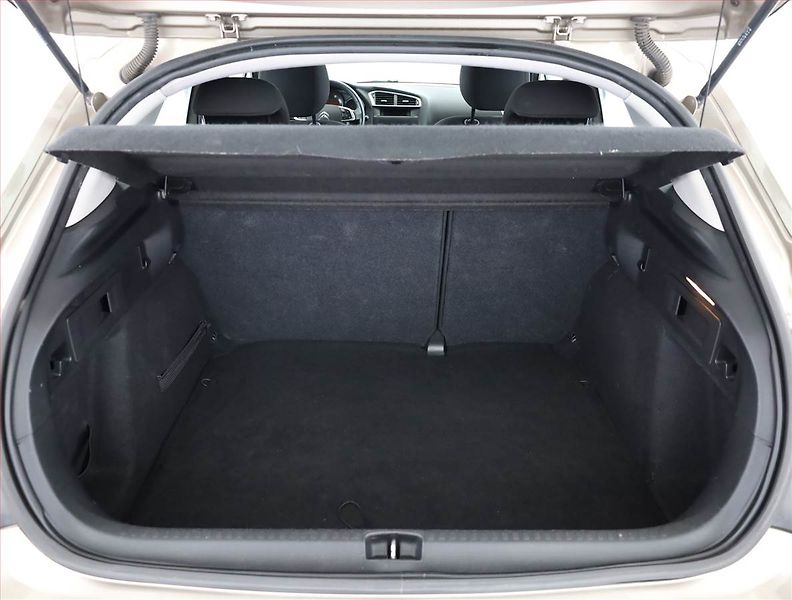 Citroën C4 (2013) 1.6 HDi, Serv.kniha, po STK - fotka 15 z 15
