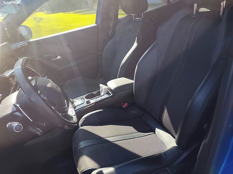 Peugeot 2008 (2020) - fotka 12 z 31