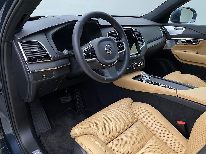 Volvo XC90 B5 AWD BRIGHT ULTRA AUT CZ 7m - fotka 4 z 66