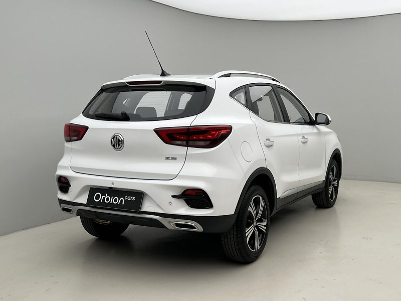 MG ZS 1.5 ESSENTIAL PLUS CZ 1.maj. - fotka 12 z 40