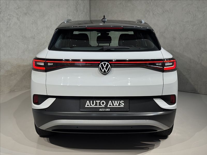 Volkswagen ID.4 125kW Pure LED PDC ACC - fotka 10 z 46