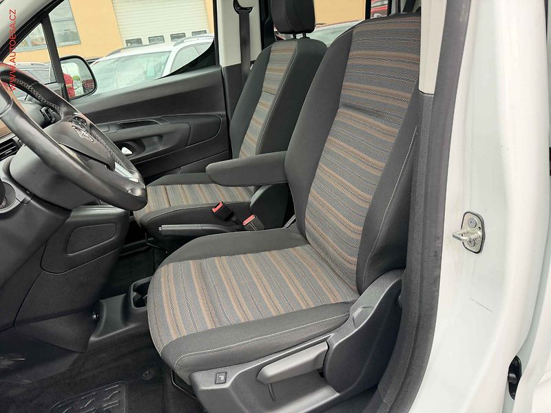 Opel Combo (2019) 1.5 CDTi, ČR, AC, výhřev sed - fotka 8 z 17
