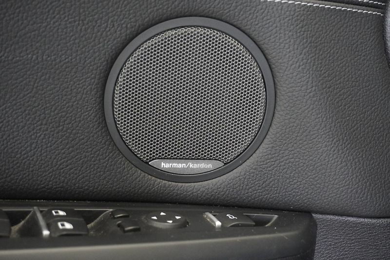 BMW X3 3.0d 230 kW XDRIVE AUTOMAT - fotka 11 z 32