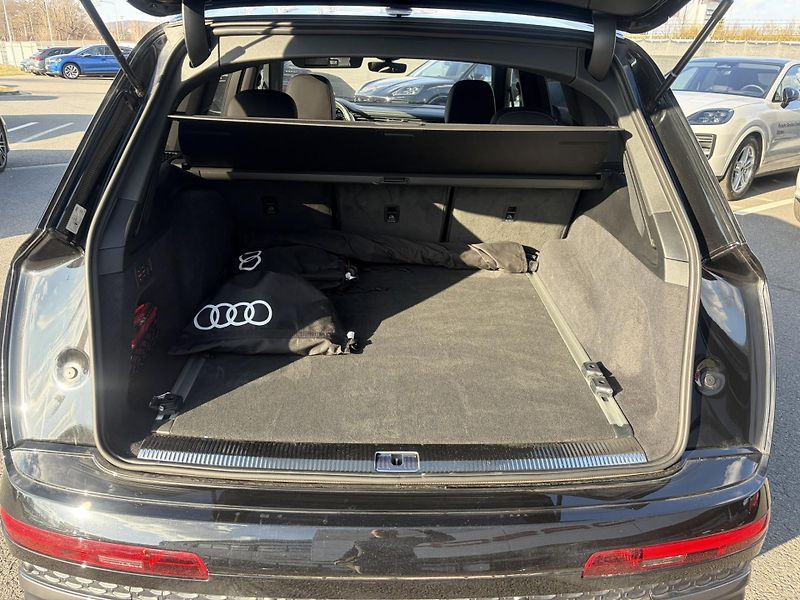 Audi Q7 (2024) 60 eTFSi 360kW - fotka 16 z 25