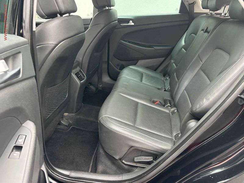 Hyundai Tucson (2016) 2.0 CRDi 4WD, Premium, AT - fotka 10 z 20