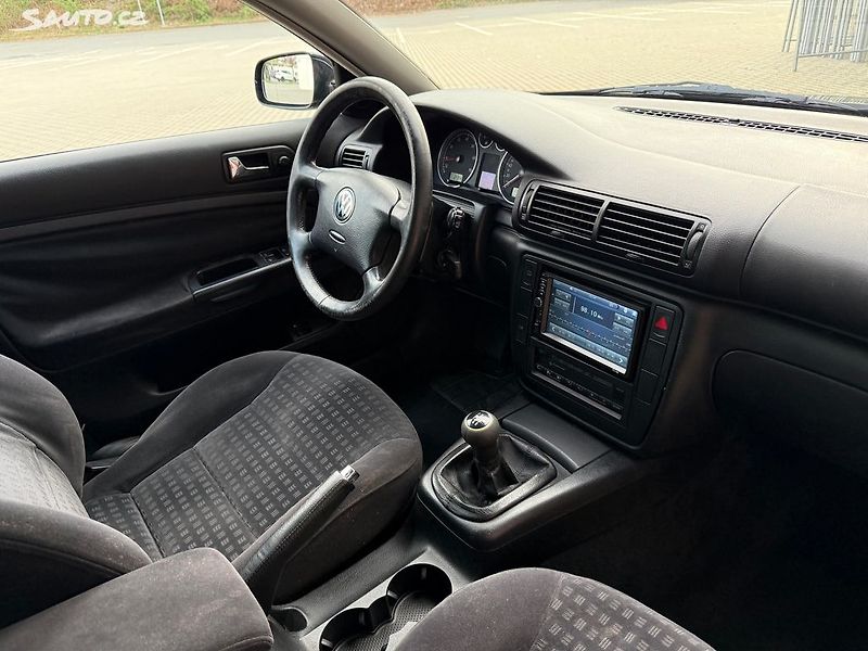 Volkswagen Passat (2001) 2.0i, 85kw Nová STK - fotka 10 z 20