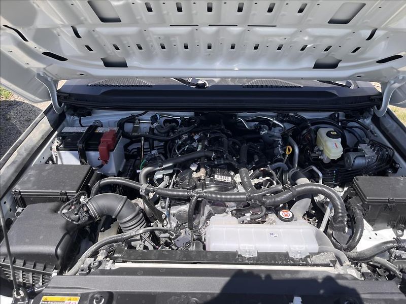 Toyota Land Cruiser 250 2,4i T 8AT Allrounder SE 7 - fotka 34 z 36