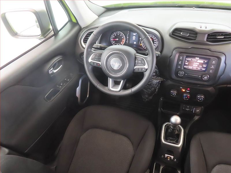Jeep Renegade (2019) 1.0 T-GDI, Tempomat - fotka 7 z 14
