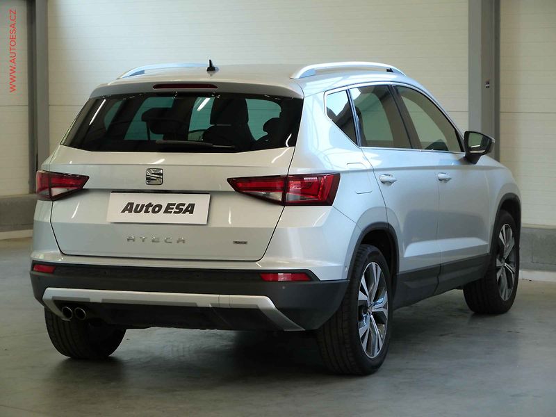 Seat Ateca (2018) 2.0TSi 4x4, ČR, DSG, navi - fotka 4 z 26