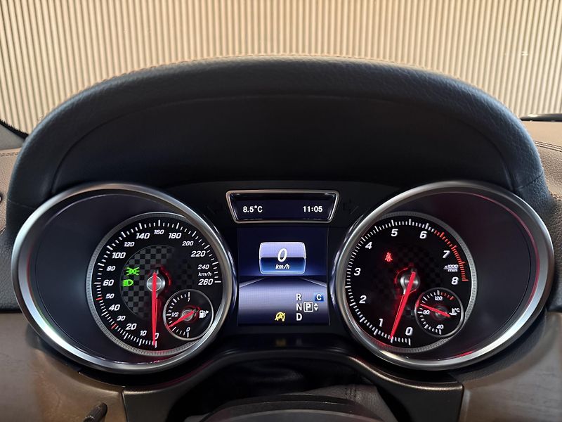 Mercedes-Benz GLE 43 AMG Coupé Tažné LED CarPlay - fotka 23 z 33