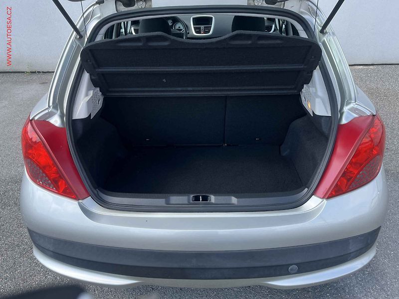 Peugeot 207 (2008) 1.4i, 2.maj,ČR, AC - fotka 7 z 13
