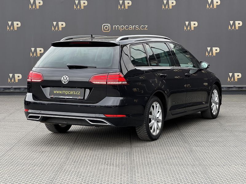 Volkswagen Golf (2017) 2.0TDi MAN Highline+, DPH, ACC - fotka 6 z 49