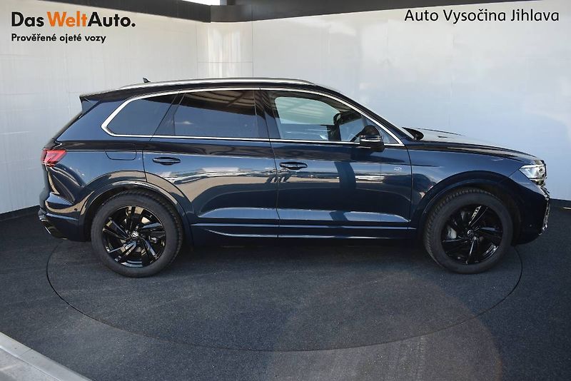 Volkswagen Touareg (2025) R-Line 3.0TDI 210kW,tažné,weba - fotka 6 z 27