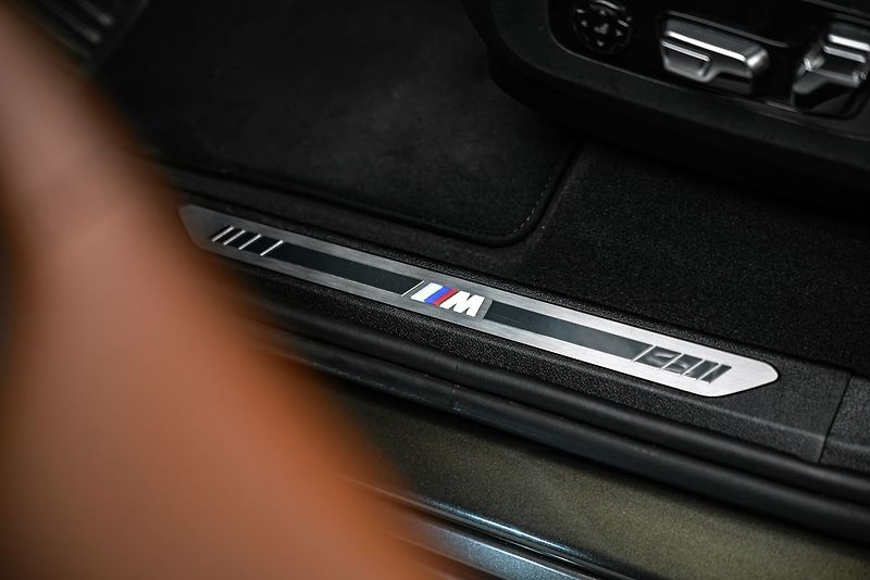 BMW X6 xDrive 40d M-sport Pro - fotka 22 z 28