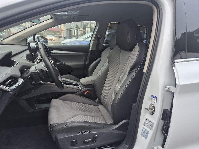 Škoda Enyaq iV 80 LOFT 150kw TZ SOH 97% - fotka 39 z 46