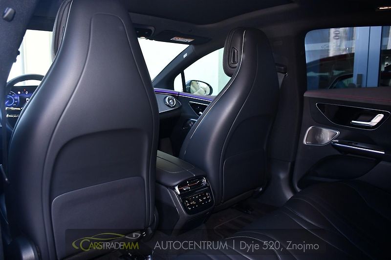 Mercedes-Benz EQE 350 AMG 4MATIC PANORAMA  - fotka 12 z 55