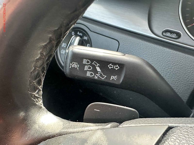 Volkswagen Passat (2012) 2.0TDi 4x4, DSG, bixen, navi - fotka 13 z 24