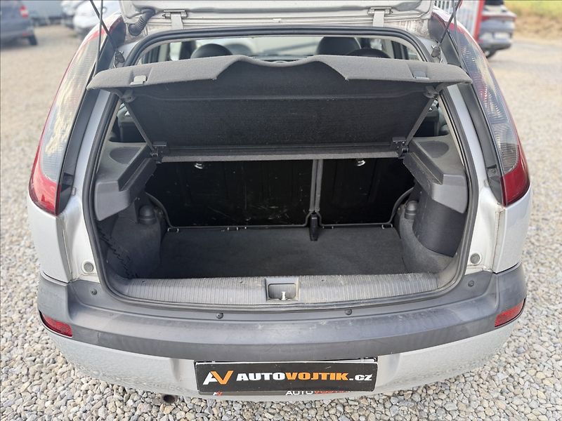 Opel Corsa 1,2 i KLIMA, PO STK - fotka 18 z 22