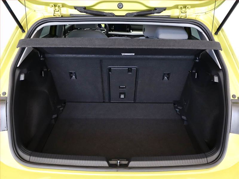 Volkswagen Golf (2021) 1.5 TSI, Serv.kniha, Tempomat - fotka 11 z 18