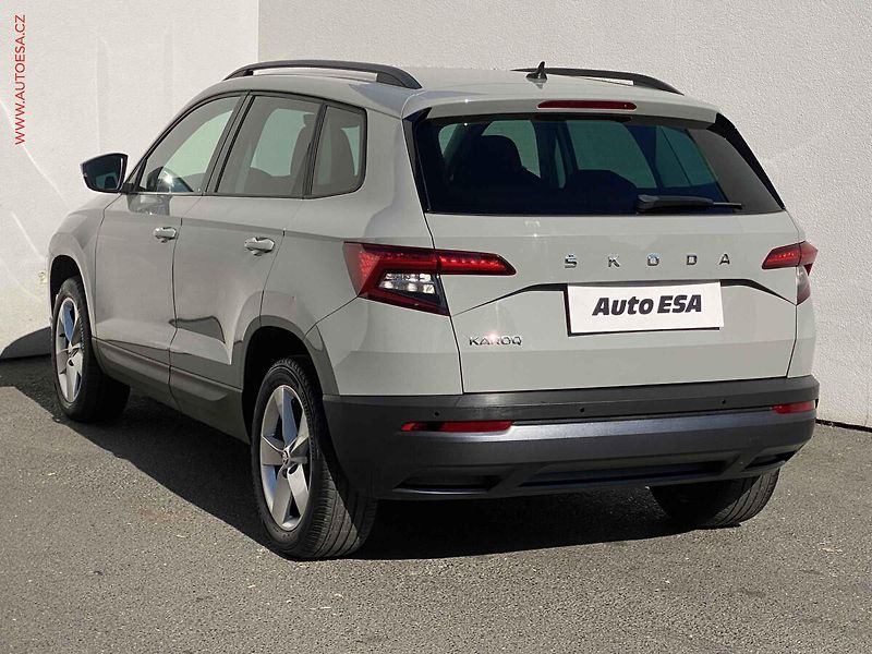 Škoda Karoq (2019) 1.0 TSi, Ambition, +kola - fotka 6 z 18