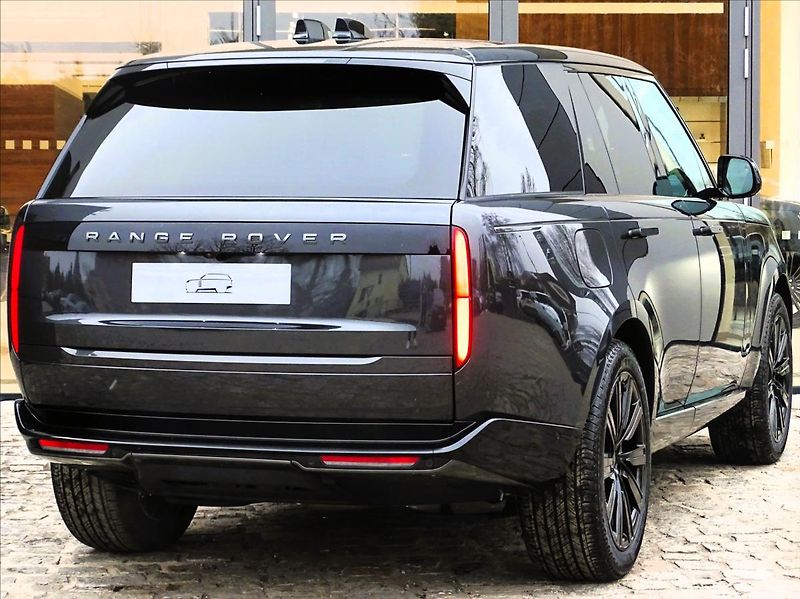 Land Rover Range Rover 3,0 D350 AUTOBIOGRAPHY SWB - fotka 4 z 26