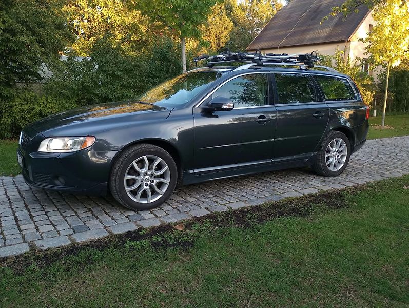 Volvo V70 2.4-NOVÉ BRZDY+ČELNÍ SKLO+BAT - fotografie inzerátu