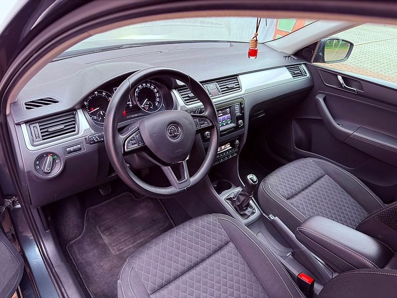 Škoda Rapid 1.2 TSi Drive, Serviska, AutoA - fotka 14 z 25