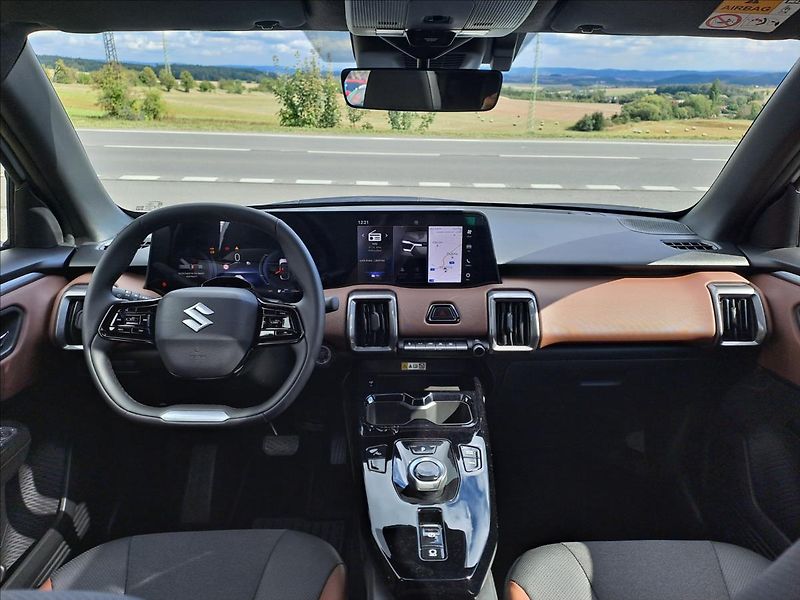 Suzuki e VITARA (2026) Elegance ALLGRIP-e 61kW - fotka 15 z 20