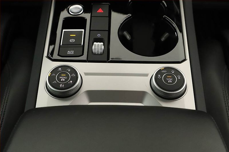 Volkswagen Touareg (2018) 3.0 TDI - fotka 25 z 30