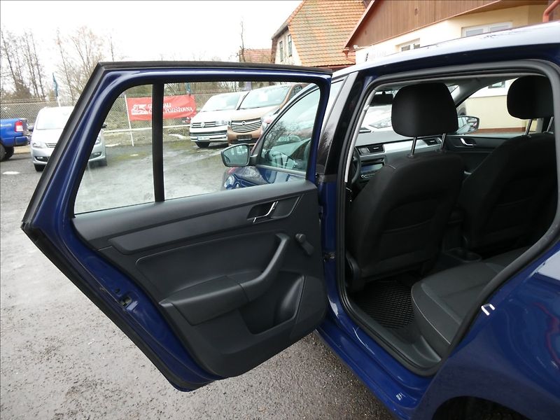 Škoda Rapid 1,6 TDi 66kW 2x kola,klima,ČR - fotka 19 z 37