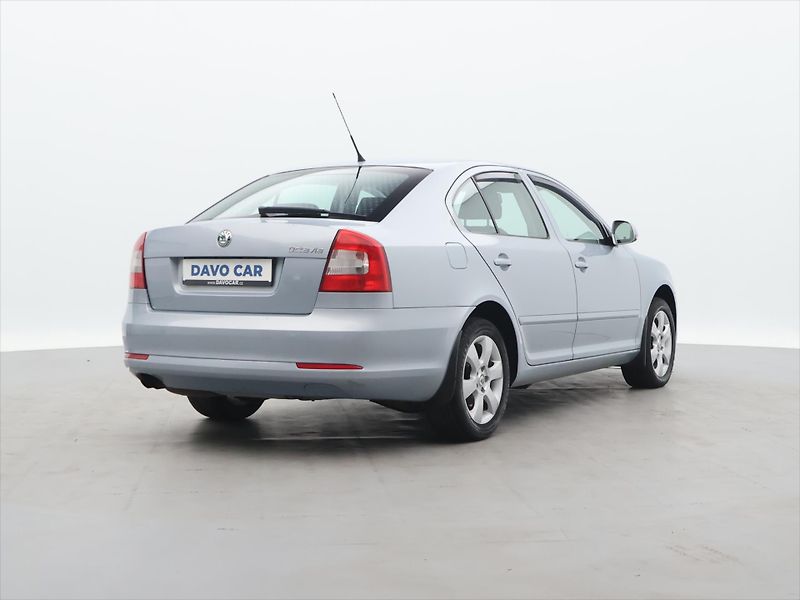 Škoda Octavia 1,4 TSI 90 kW Ambiente - fotka 7 z 26
