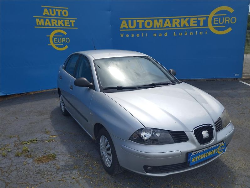 Seat Cordoba 1,4 63KW - fotka 3 z 15
