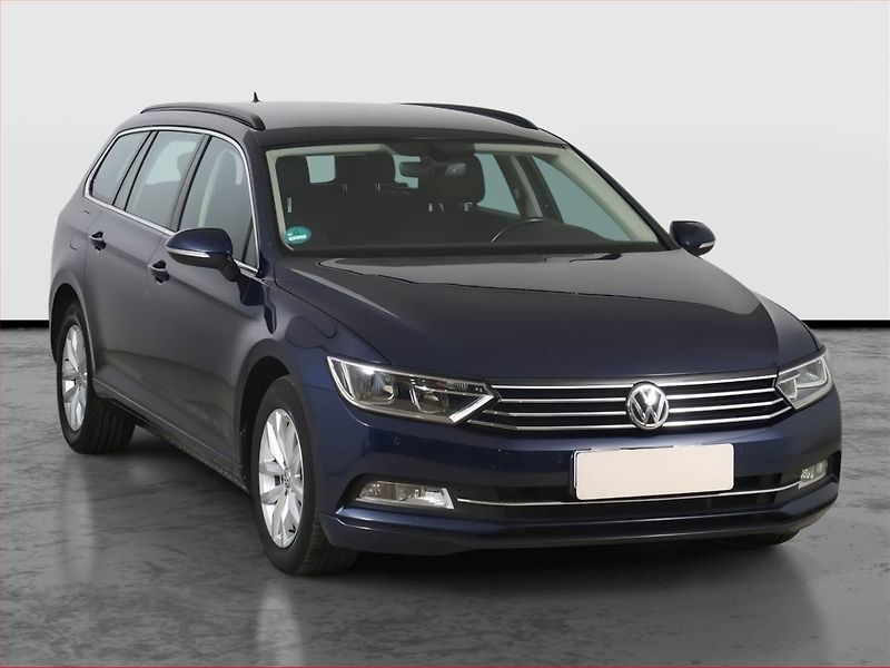 Volkswagen Passat (2018) Comfortline 2.0 TDI, Automat - fotografie inzerátu