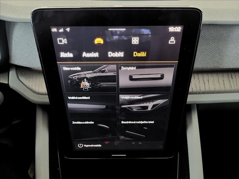 Polestar 2 0,0 zálohováno      300kw,AWD, - fotka 31 z 50