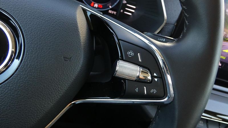 Škoda Octavia 2,0 TDI 85kW Style Combi - fotka 12 z 22