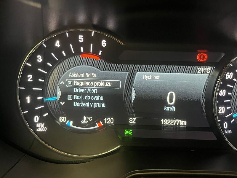 Ford Mondeo 2.0 TDCi Titanium manuál Cebia - fotka 11 z 49
