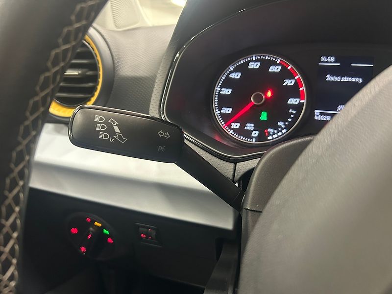 Seat Arona (2022) 1.0 TGI MAN Style 2020 | Záruk - fotka 28 z 45