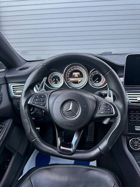 Mercedes-Benz CLS (2016) 350D 3.0 V6 190KW AMGLINE C218 - fotka 16 z 33