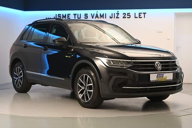 Volkswagen Tiguan (2023) 2.0 LIFE DSG LED ACC Tažné TDI - fotka 4 z 35