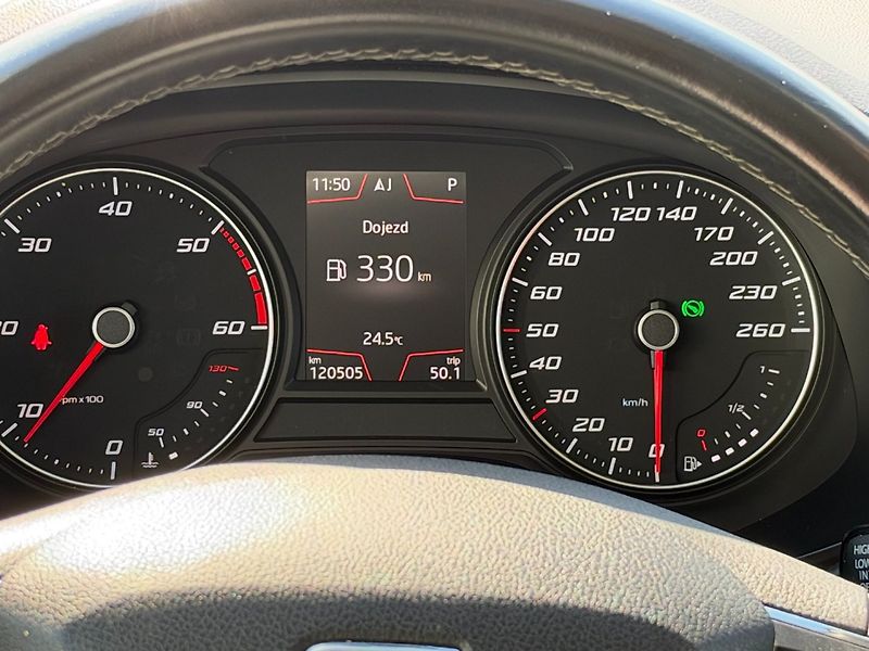 Seat Leon (2019) 1,6 TDI 85 KW - fotka 16 z 35