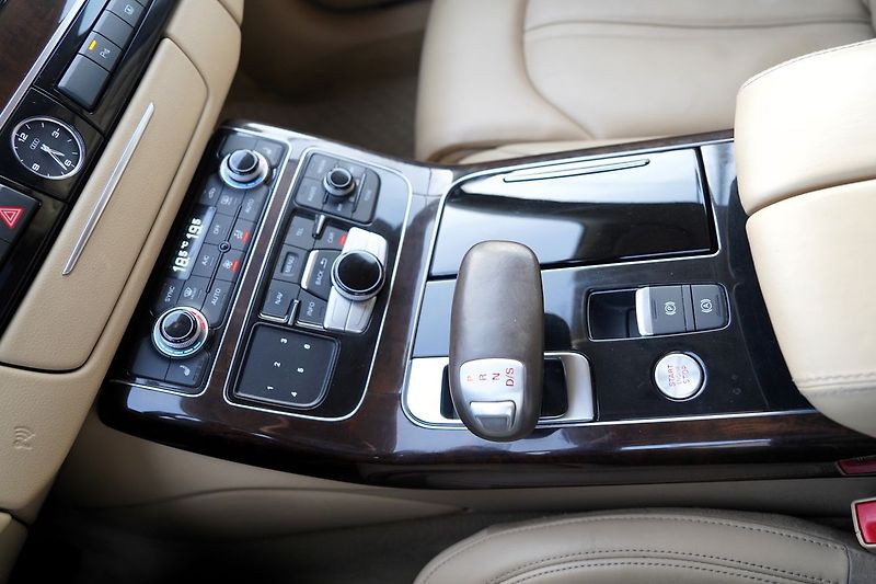 Audi A8 3.0 TDI Quattro/Tiptr./Matrix - fotka 45 z 48