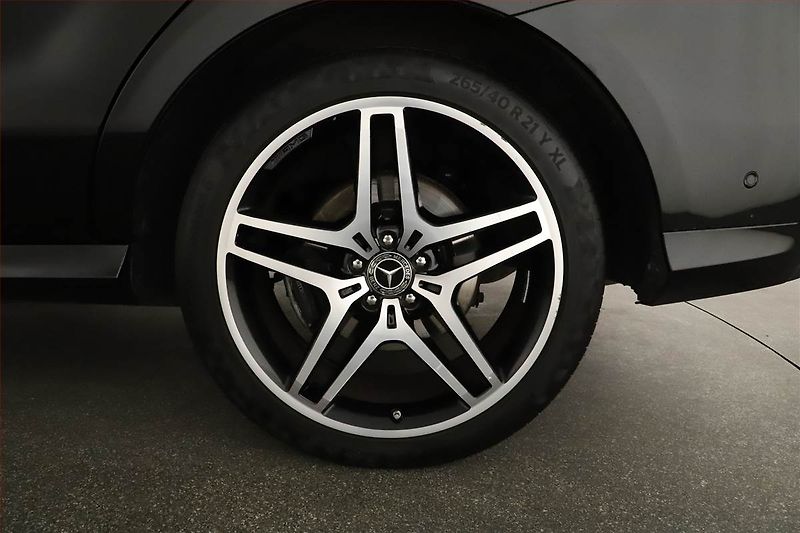 Mercedes-Benz GLE (2017) AMG line 350 d - fotka 19 z 19