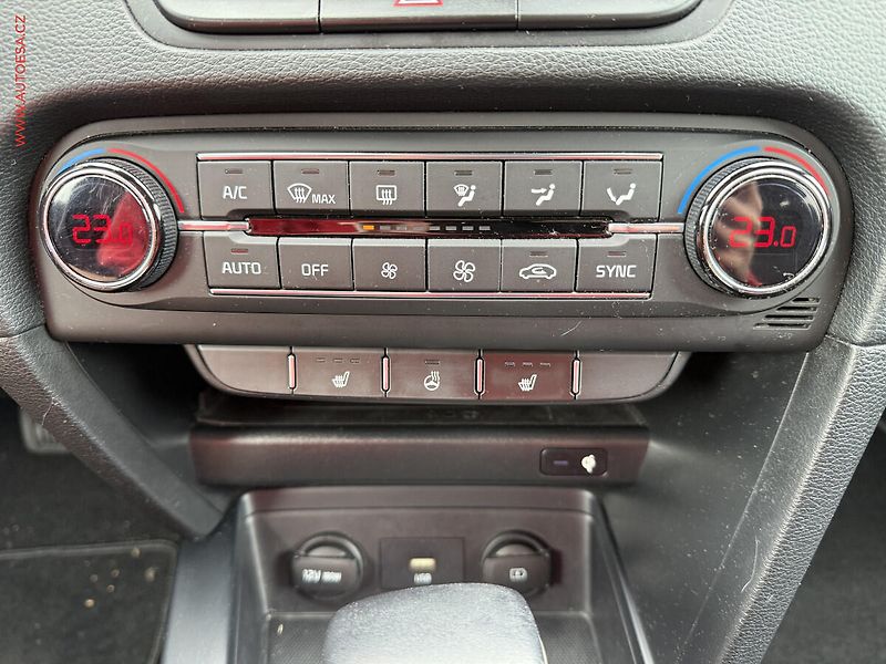 Kia Ceed (2021) 1.4 T-GDi, 2.maj,ČR, AT, LED - fotka 16 z 18