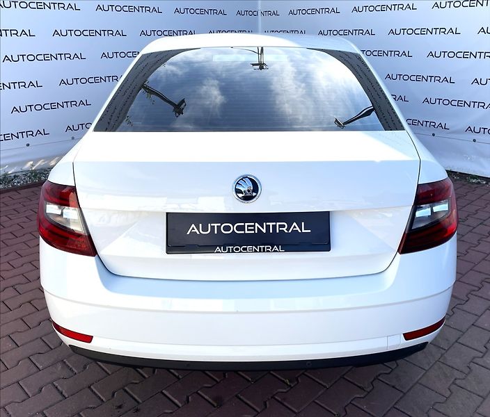Škoda Octavia 1,4 TSi,110kW,ČR,DPH - fotka 5 z 23